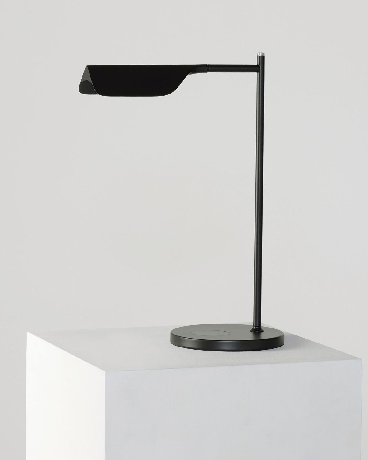 Glowmere Leaf Swing Arm Table Lamp with Wireless Charger view 4