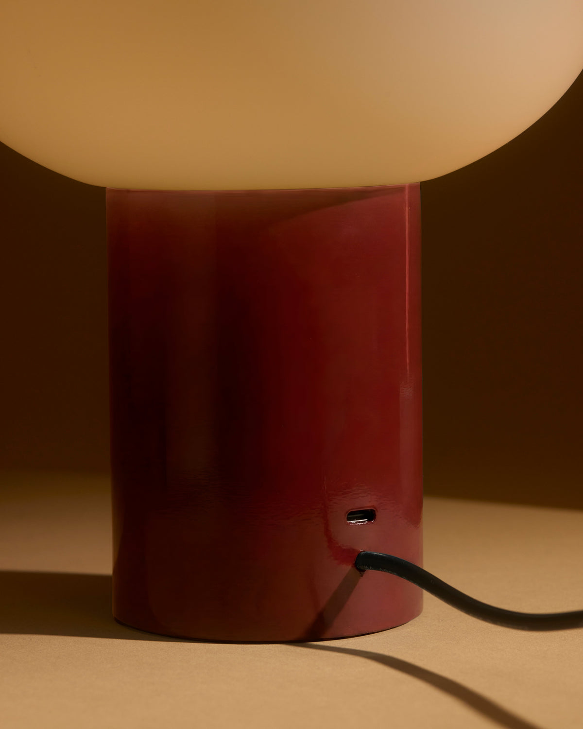 Glowmere Ivy Frosted Oval Globe Minimalist Table Lamp in red