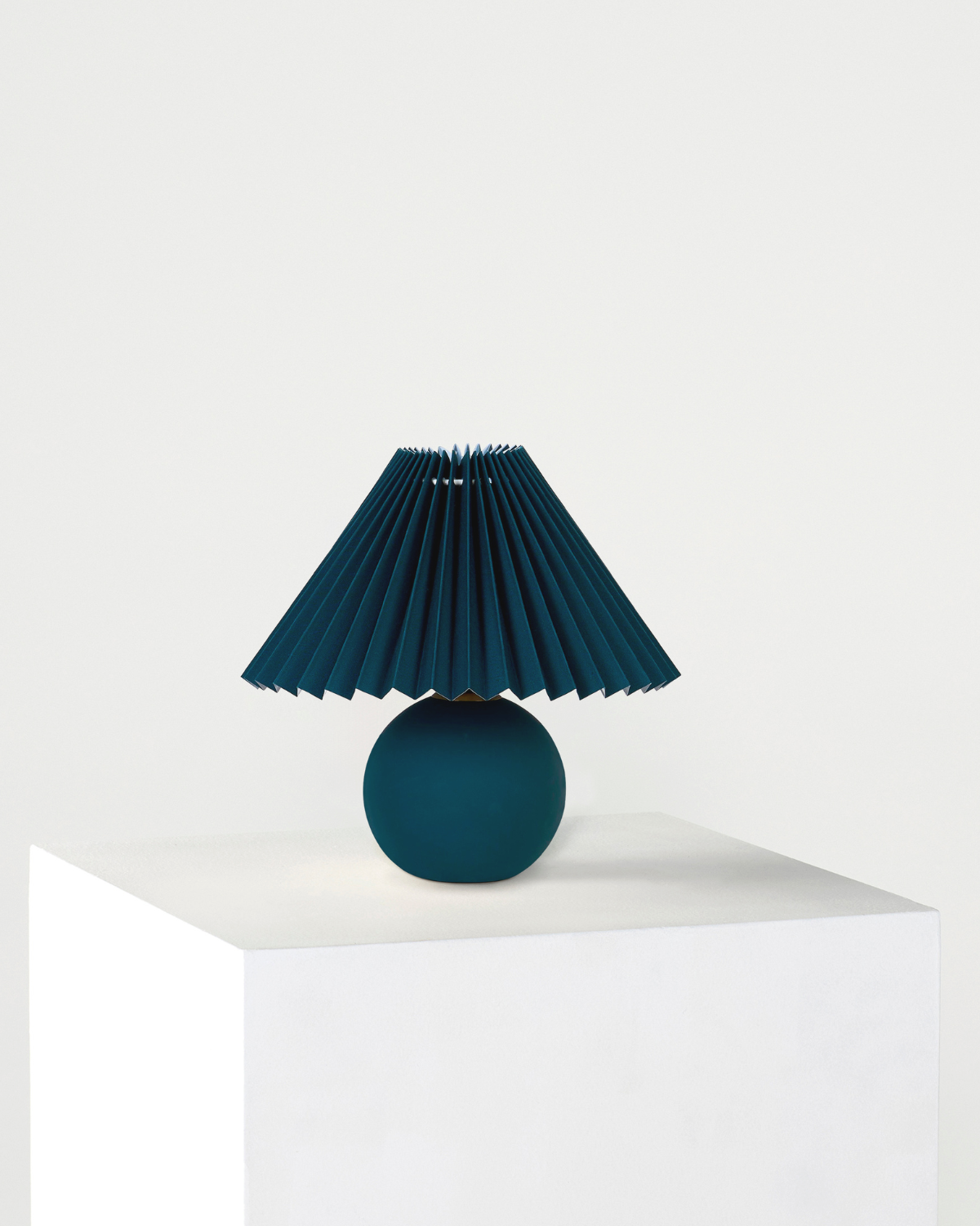 Glowmere Serena Ceramic Globe Base Table Lamp with Pleated Shade in teal
