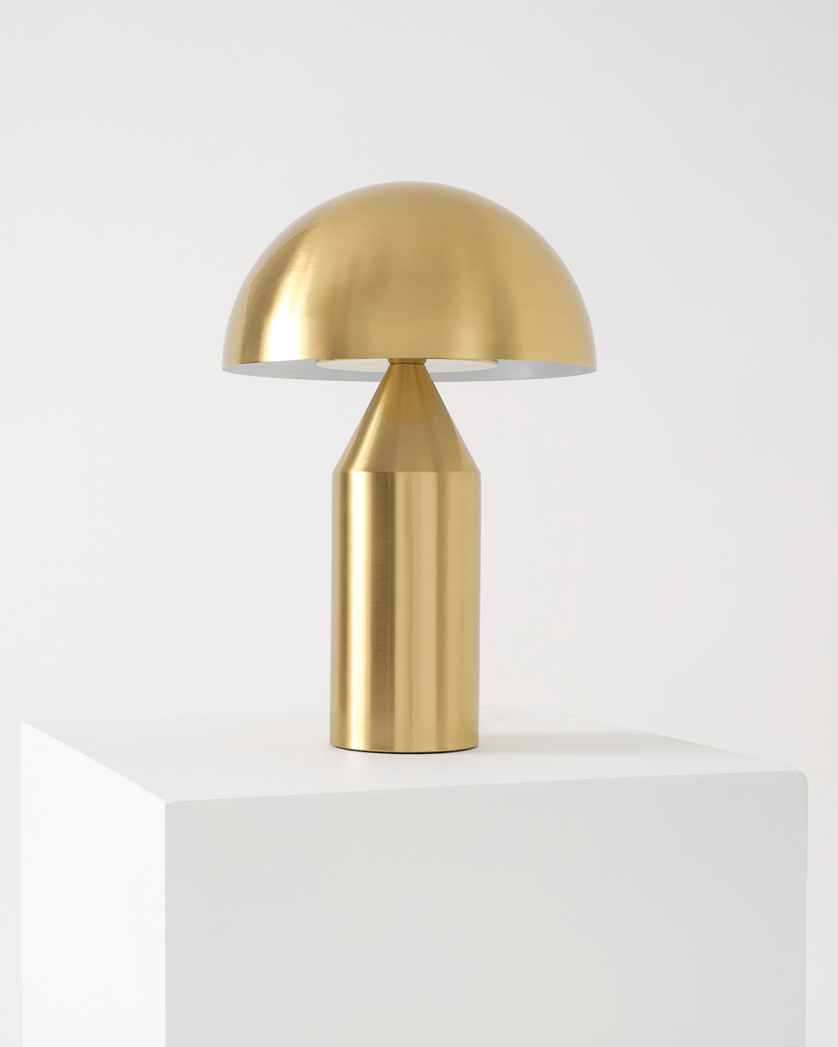 Glowmere Venus Geometric Downlight Table Lamp overall view
