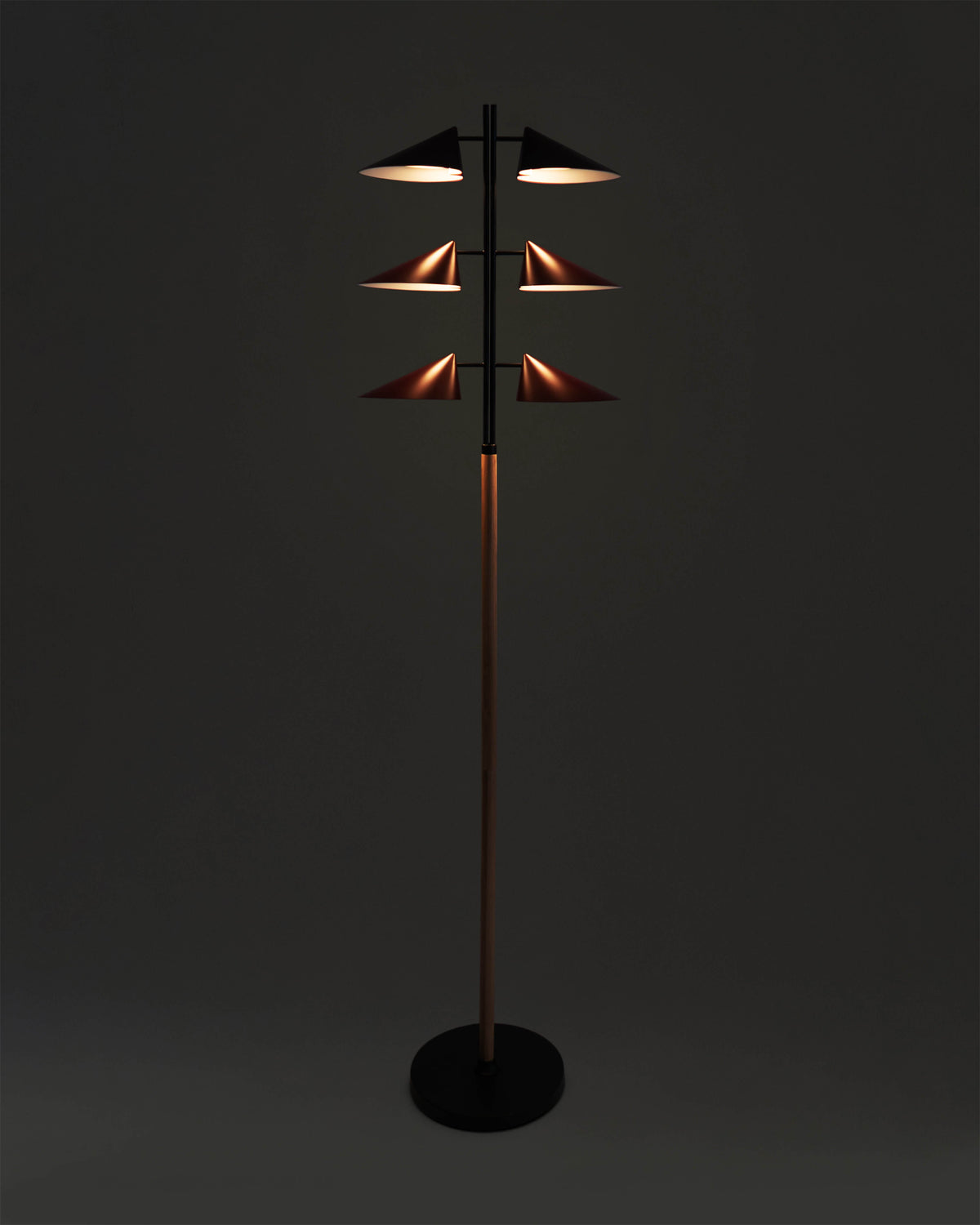 Glowmere Ivo Six Shade Vintage Floor Lamp with Maple Stem view 3
